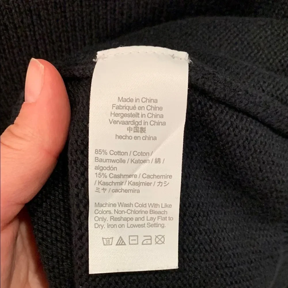 J Crew black label Women's Black mock neck Sweater with front pockets size XS